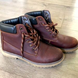 Women’s Boots